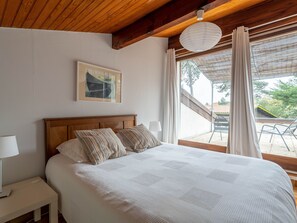 2 bedrooms, free WiFi - Charming 3-Star House for 6 with Garden, BBQ, and Parking near Forest and Ocean (Mimizan)