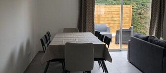 Le Teich : Recent 4 bedroom house