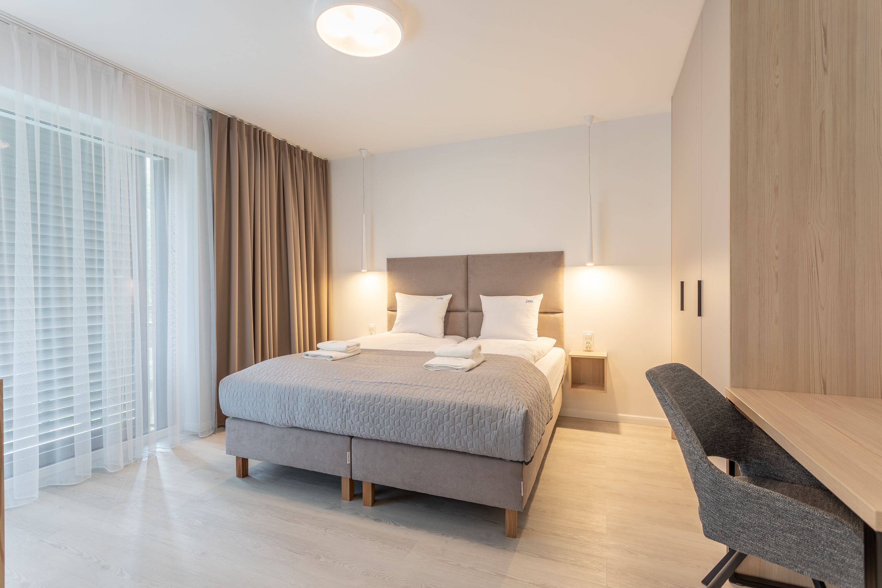 1 chambre, bureau, fer et planche à repasser, Wi-Fi gratuit