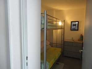 Silitysrauta/-lauta, vuodevaatteet