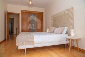3 camere, ferro/asse da stiro, Wi-Fi gratuito, lenzuola