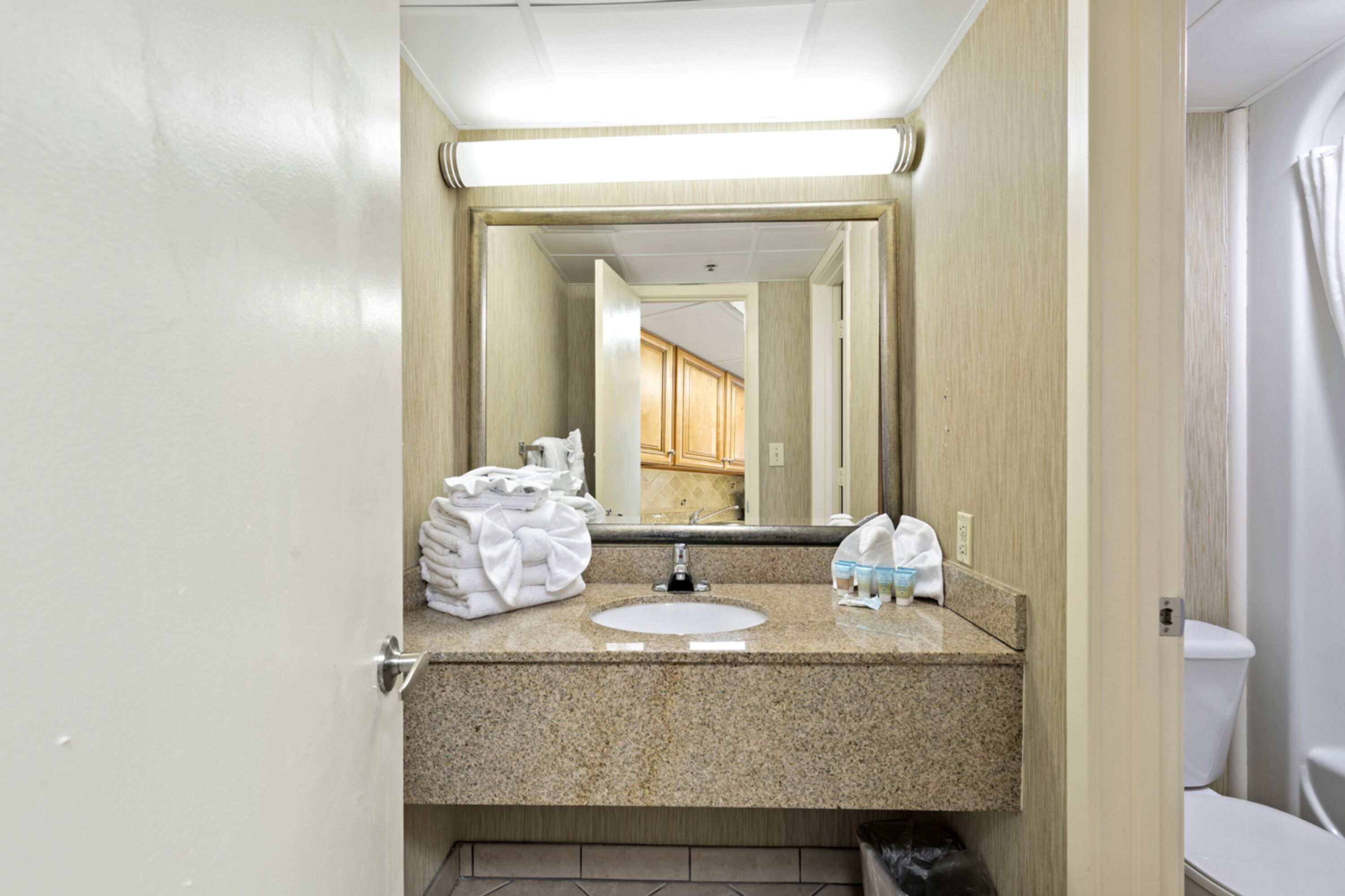 Beach-front Condos Located in the Caribbean Resort with Pool and Lazy River