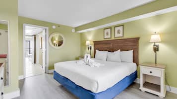 Signature Condo, 1 Bedroom, Balcony, Ocean View | 1 bedroom, individually decorated, individually furnished