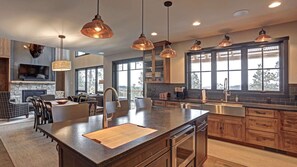 Fridge, microwave, oven, stovetop - Happy Hour Hideaway - Mountaintop views! (Lead)