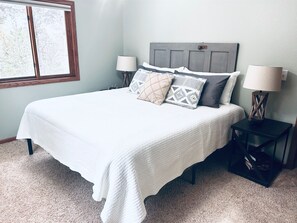 4 Schlafzimmer, Reisekinderbett, WLAN, Bettwäsche