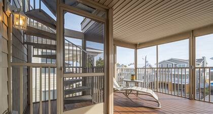 OCEAN VIEWS!! ONE HOME FROM OCEAN - 85 N. ATLANTIC, BETHANY BEACH