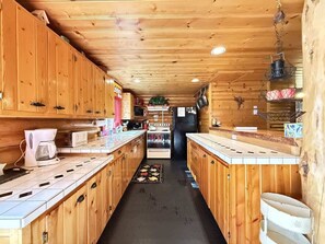 Fridge, microwave, oven, stovetop - 33 MI to YNP | Private Cabin | Near Reservoir (Island Park)