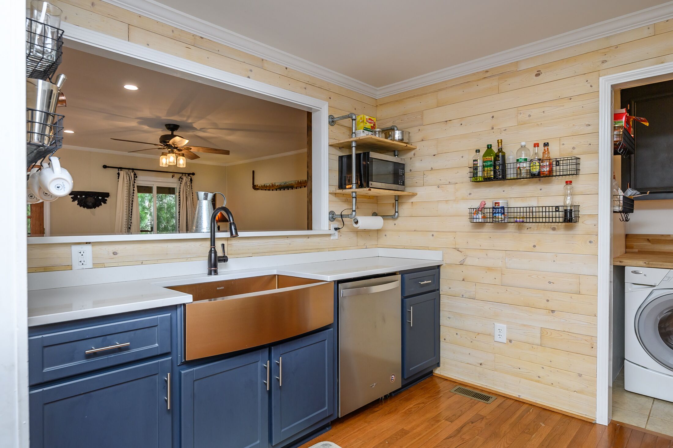 Cabin Retreat near Blueridge Mountains, scenic highway