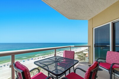 Free Beach Service! 14th floor, 3 bedroom gulf front condo at Emerald Isle