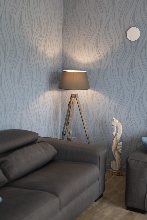 TV, ping pong, books - Bright 180m2 house near the Gulf of Morbihan (Saint-Armel)