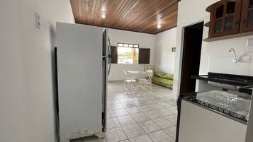 Family Apartment, 1 Bedroom, City View, Ground Floor | Private kitchen | Fridge, oven, cookware/dishes/utensils