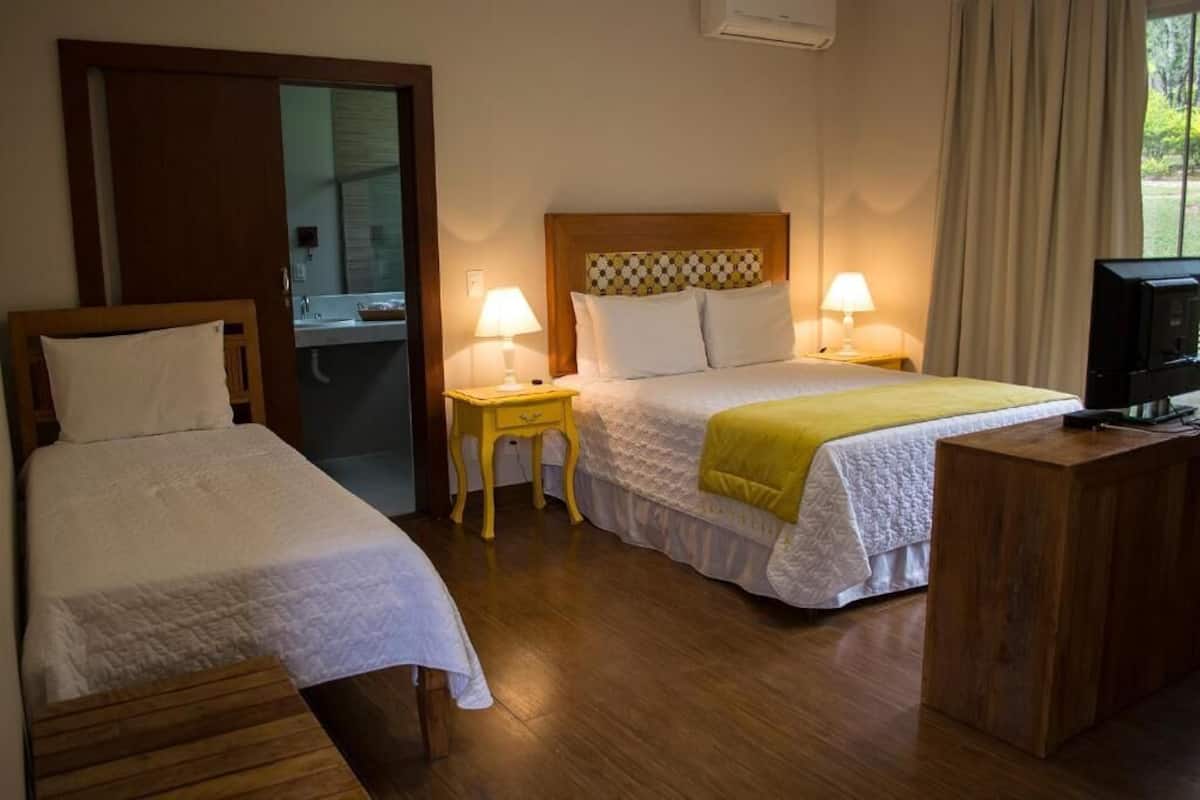 Deluxe Double Room, Ground Floor | Desk, free WiFi, bed sheets
