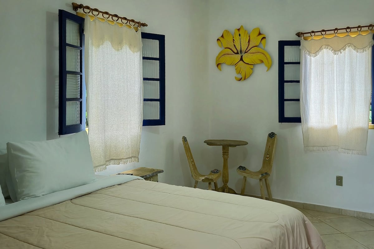 Economy dubbelrum | Sängtillbehör av högsta kvalitet, skrivbord, gratis wi-fi och sängkläder