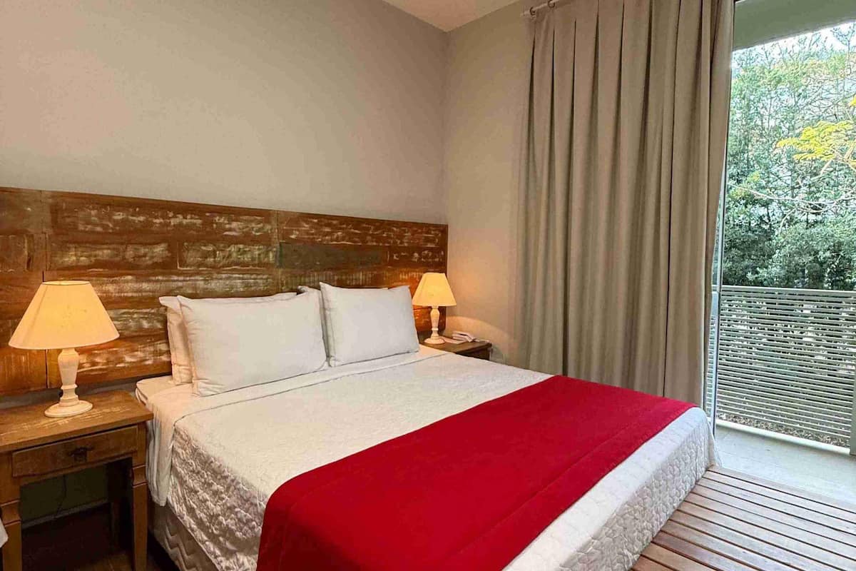 Superior Double Room | In-room dining