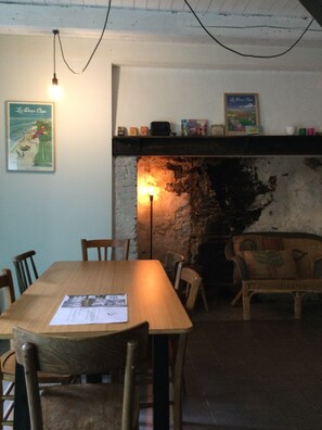 Dining - Le Mont de la Louve - Le Tiot Décalé (Bazinghen)