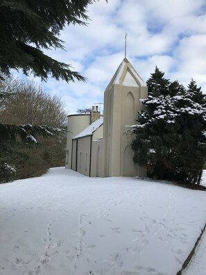 Exterior - Craig Cottage.beautiful wildlife filled historic country cottage (Banff)