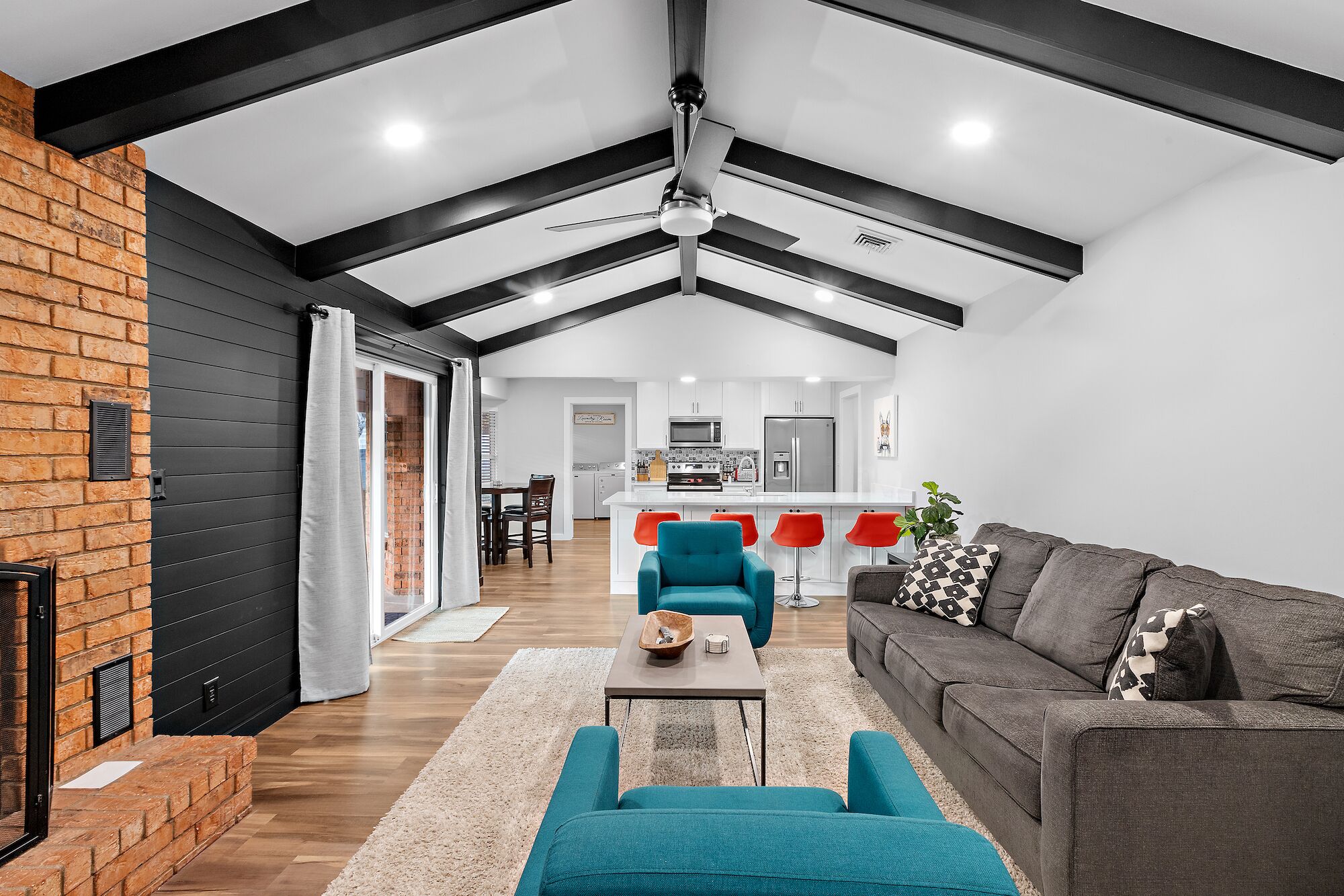 Ideal For Big Groups, Hot tub, Game Room, Sleeps 12