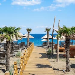Private beach, sun-loungers, beach umbrellas, beach bar