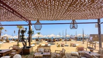 2 bar/lounge, bar sulla spiaggia