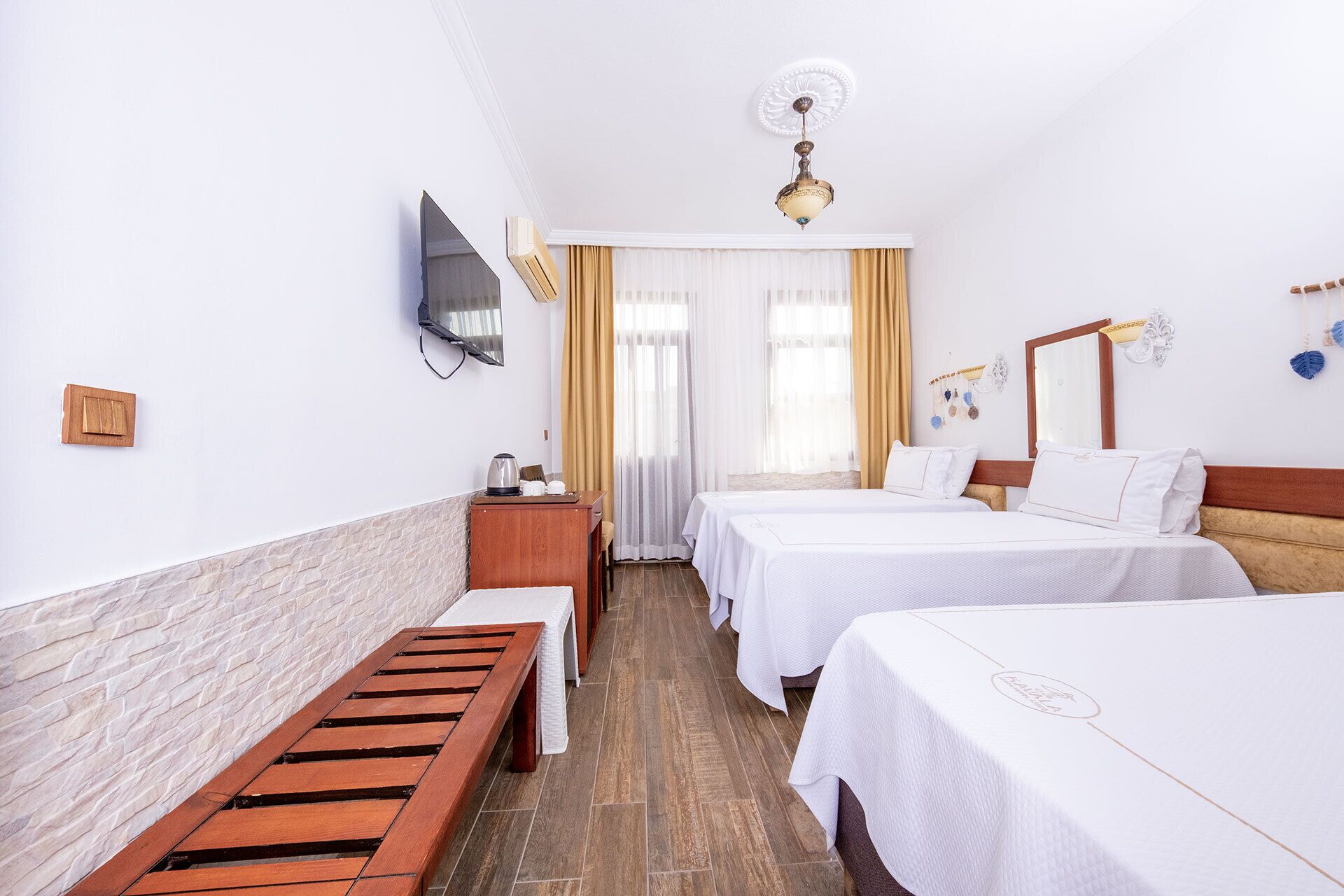 1 bedroom, hypo-allergenic bedding, select comfort beds, minibar