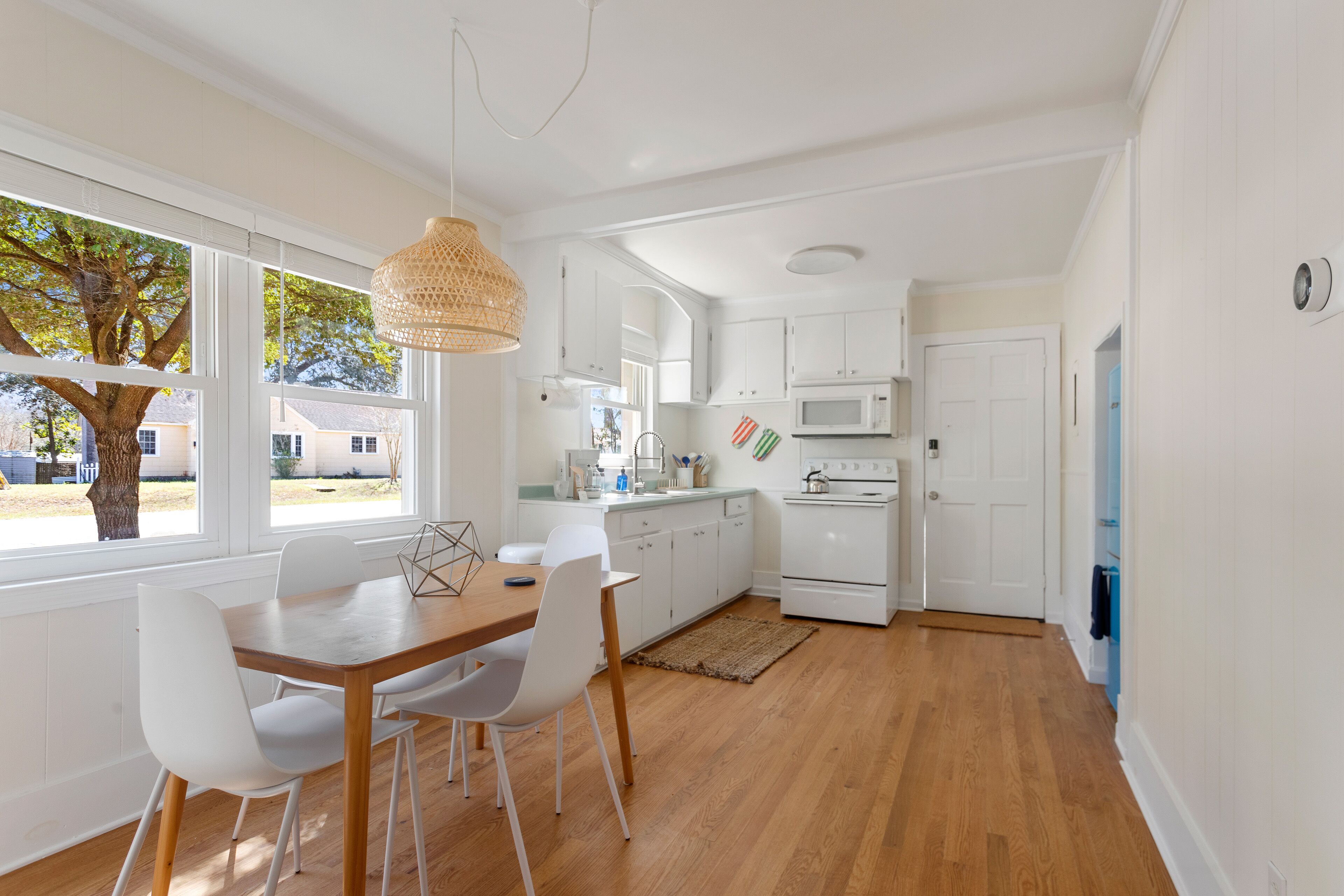 The Palm by StayDuvet In Heart of Park Circle!