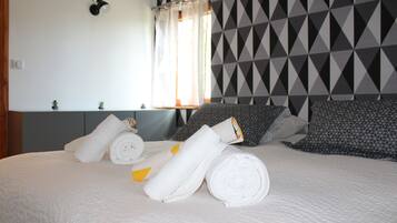 2 chambres, lit parapluie, Wi-Fi, draps fournis