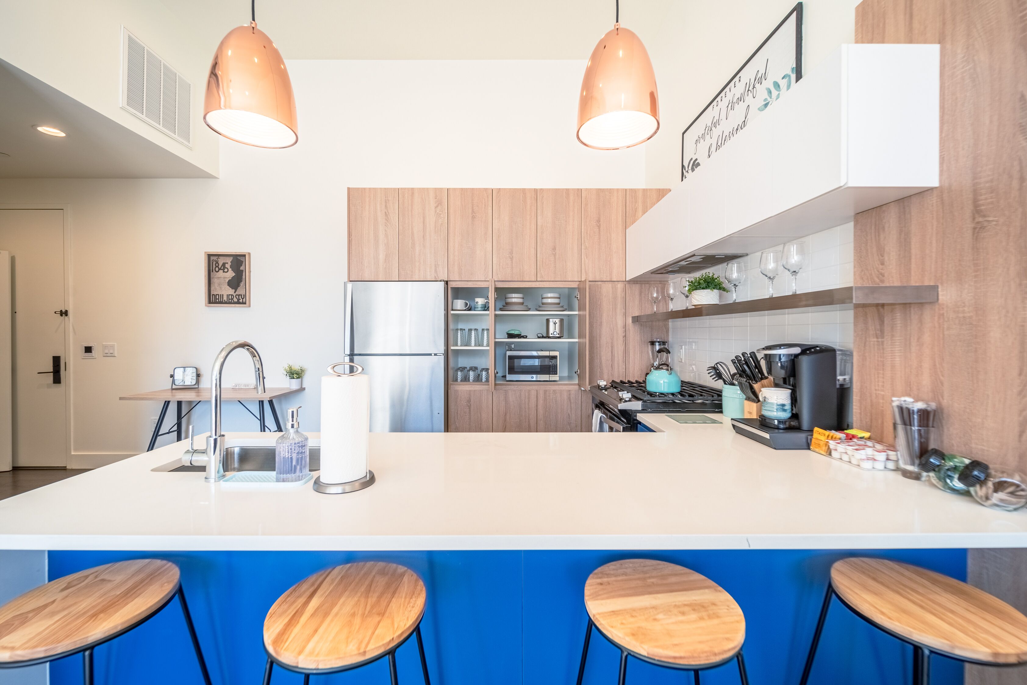 The Flats King Bed- EWR/Penn Station