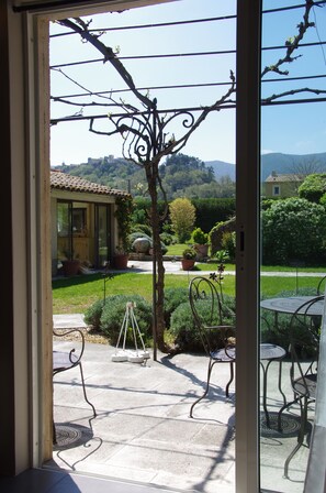 تناول الطعام