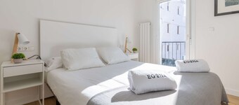 Martinenea Downtown with terrace by Egona