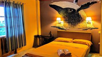 1 bedroom, desk, free WiFi, bed sheets