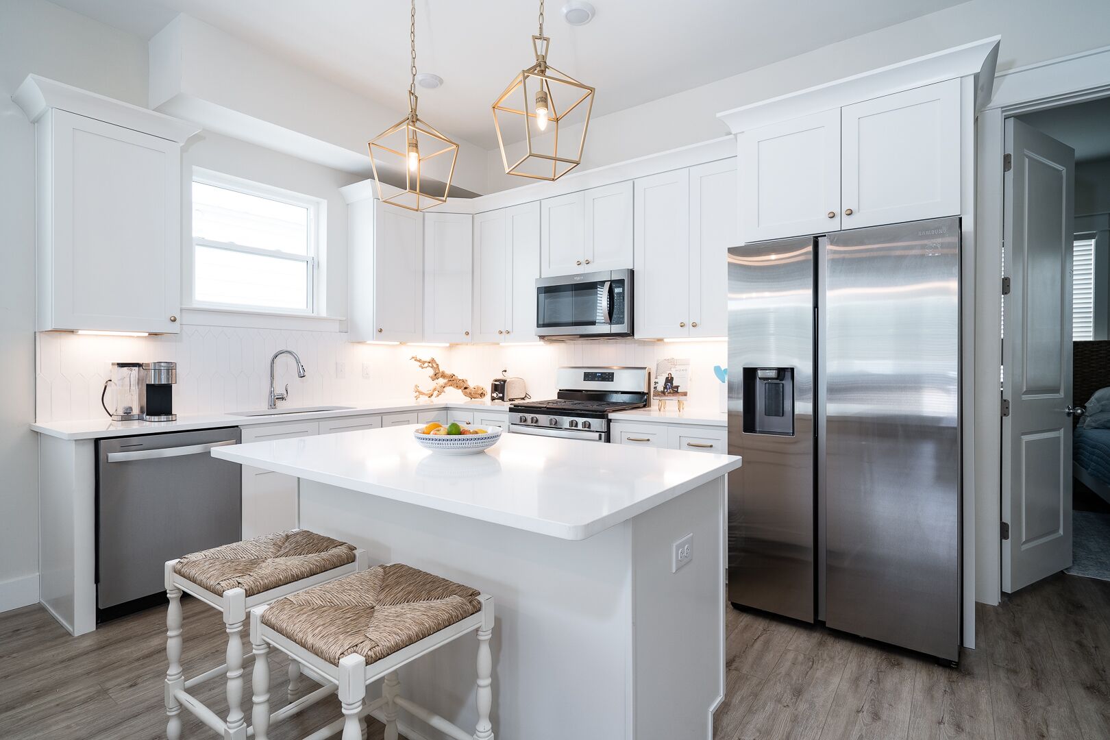 "Saltwater Inn"  House • Steps to Beach • Golf Cart Included • Enjoy Your Stay 