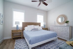 4 makuuhuonetta, silitysrauta/-lauta, vauvan matkasänky, ilmainen Wi-Fi