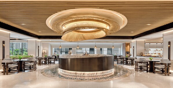 Restaurant - Mangkuluhur ARTOTEL SUITES (Jakarta)