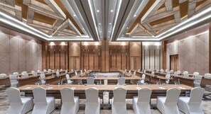 Meeting facility - Mangkuluhur ARTOTEL SUITES (Jakarta)