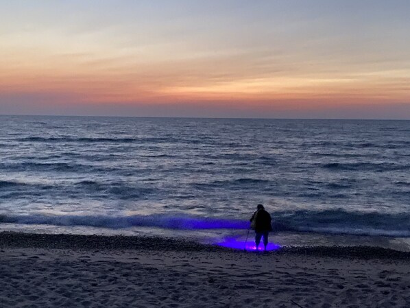 Beach nearby, sun-loungers - A Stone's Throw from Lake Superior, the bay and downtown pet friendly (Grand Marais)