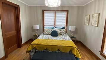 2 chambres, fer et planche à repasser, Wi-Fi gratuit, draps fournis