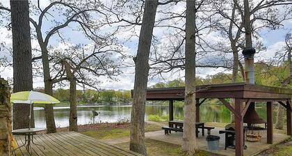 Private Island Retreat on Portage Lakes
