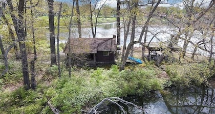 Private Island Retreat on Portage Lakes