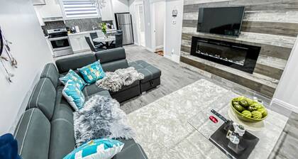 Brand New Adorable -1 Bdr suite- private entrance-10 min airport/Self checking