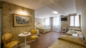 Familienzimmer, Annex | Allergikerbettwaren, Minibar, individuell dekoriert