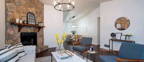 Una televisión, una chimenea, Netflix, Hulu