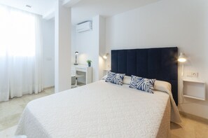 3 bedrooms, in-room safe, iron/ironing board, free WiFi - PRECIOSO APARTAMENTO SITUADO EN PRIMERA LÍNEA DE PLAYA (Playa de Gandía)