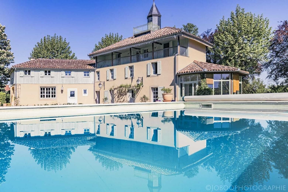 Character house with private pool