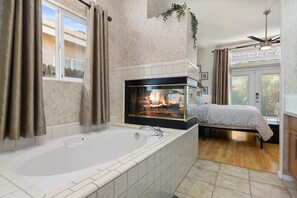 Garden hot tub