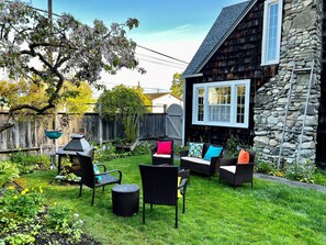 Terrace/patio - Vintage Charmer  (Port Angeles)