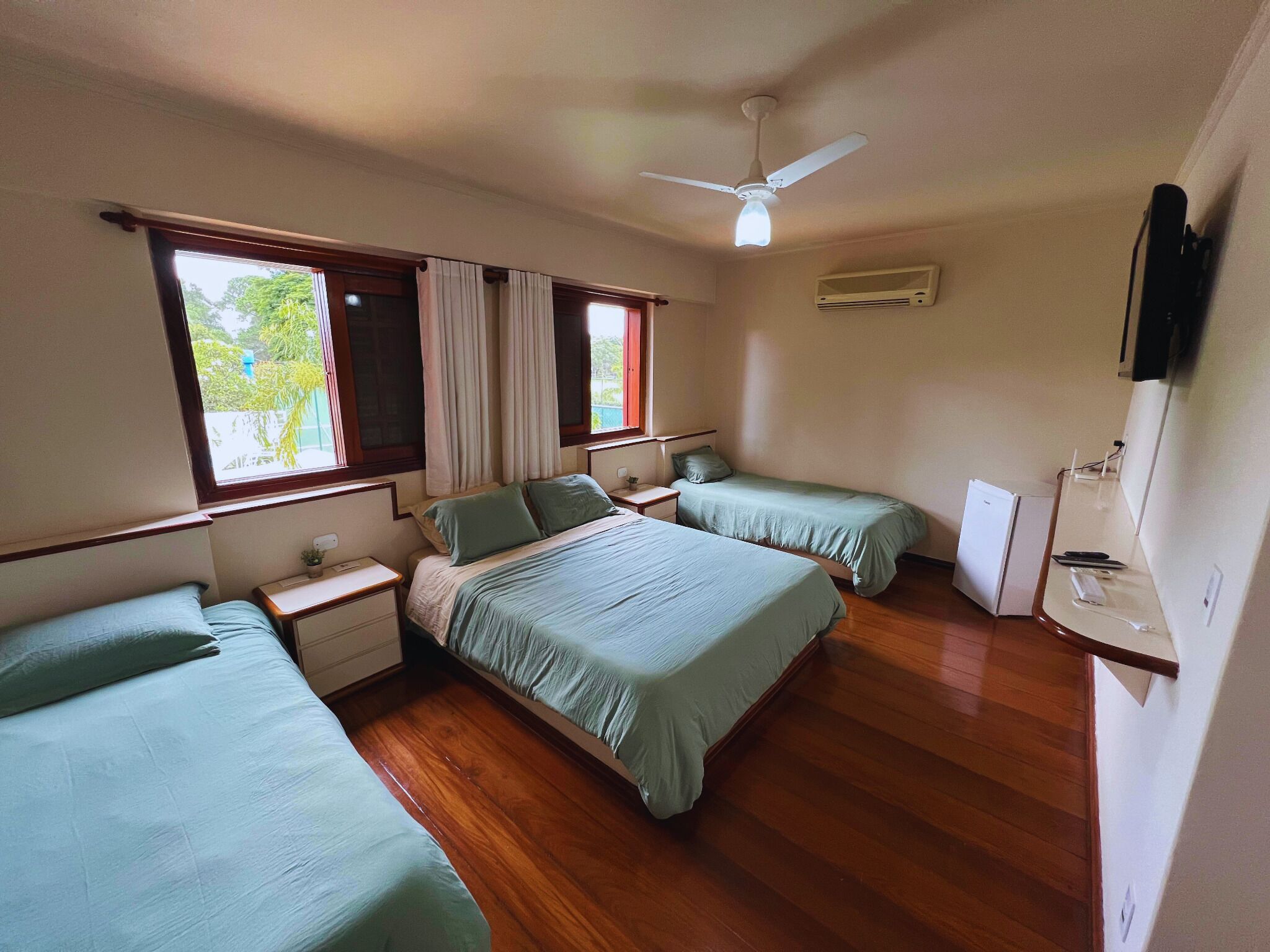 deluxe room, 1 bedroom, garden view | room amenity