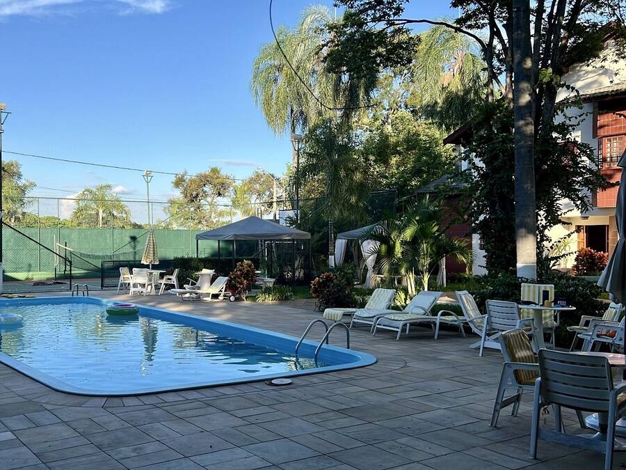 Outdoor pool, free cabanas, pool umbrellas