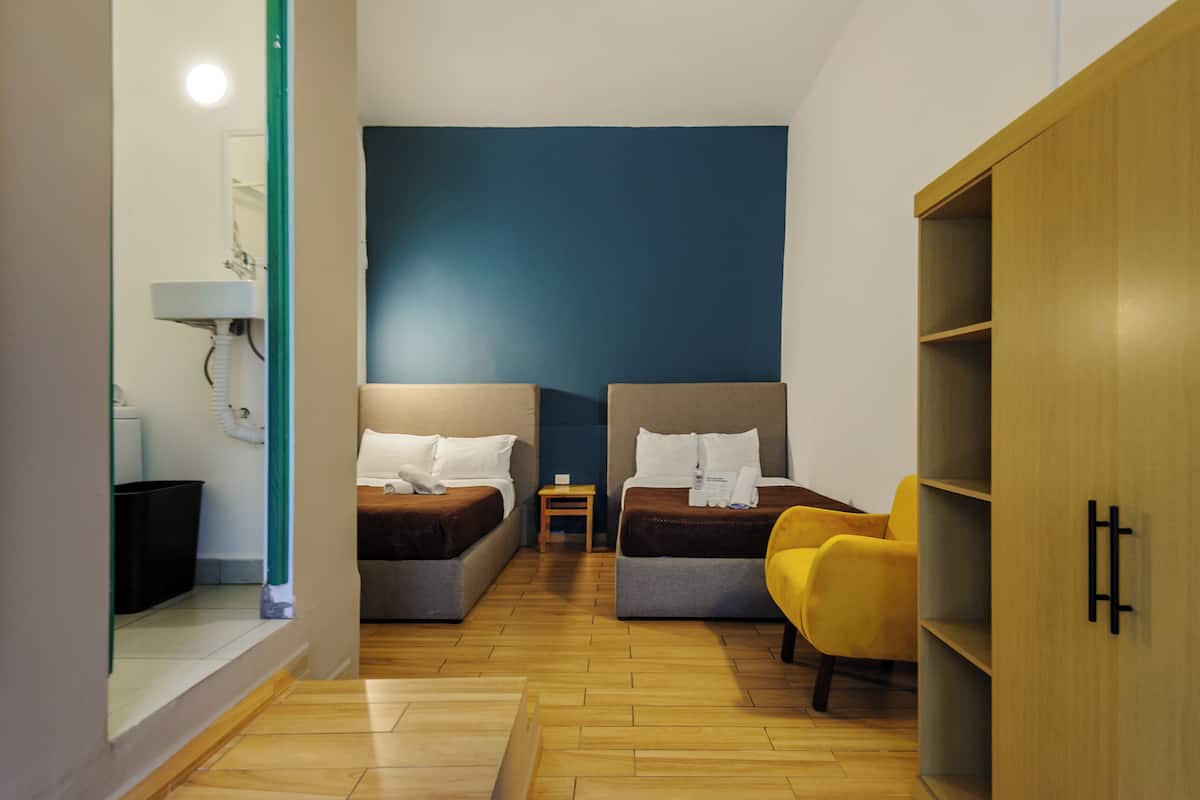 Basic Studio | Desk, laptop workspace, free WiFi