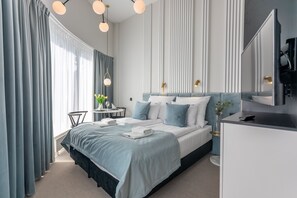 Silitysrauta/-lauta, ilmainen Wi-Fi, vuodevaatteet