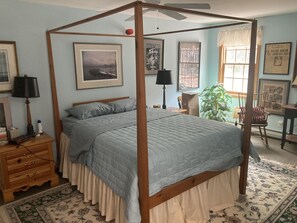 6 slaapkamers, een strijkplank/strijkijzer, wifi, beddengoed